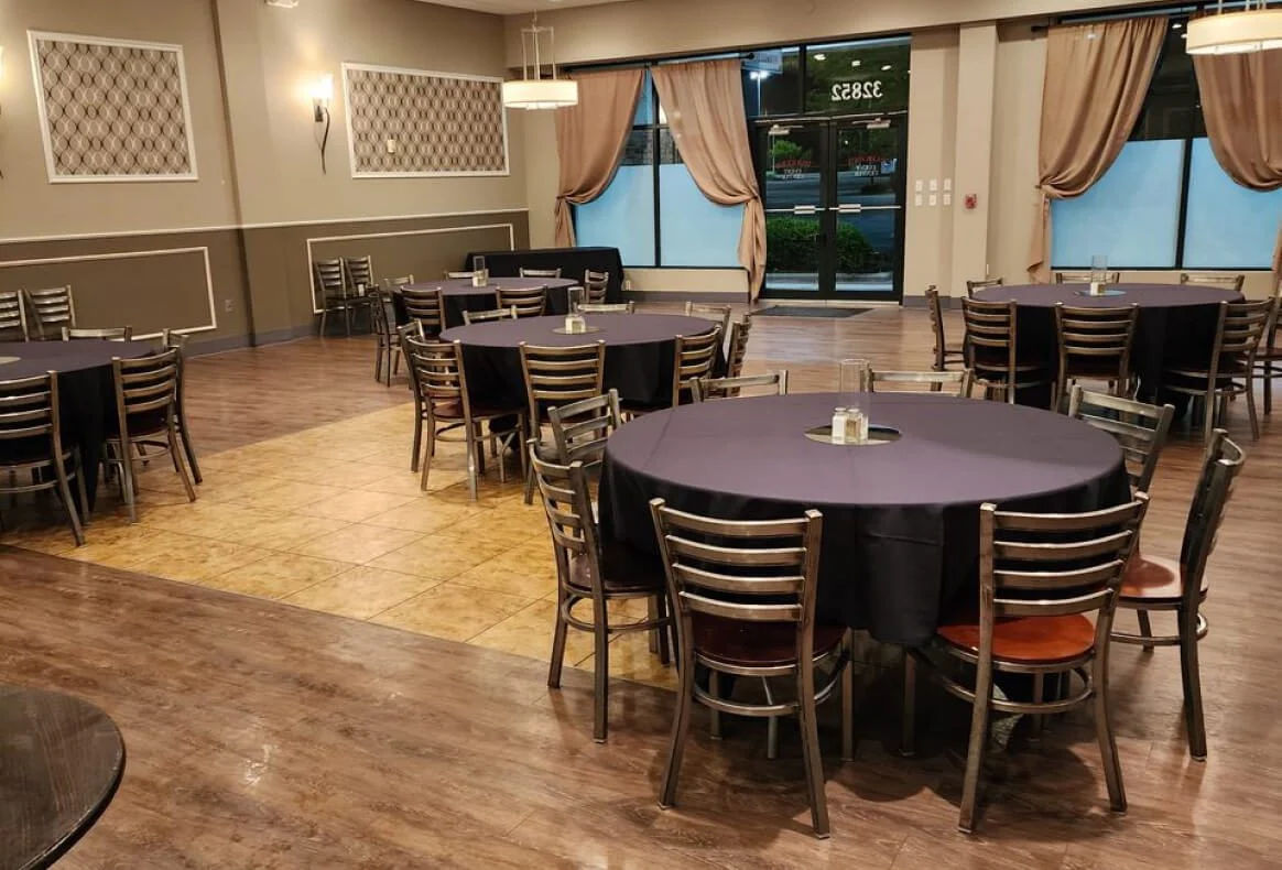 avon lake party room